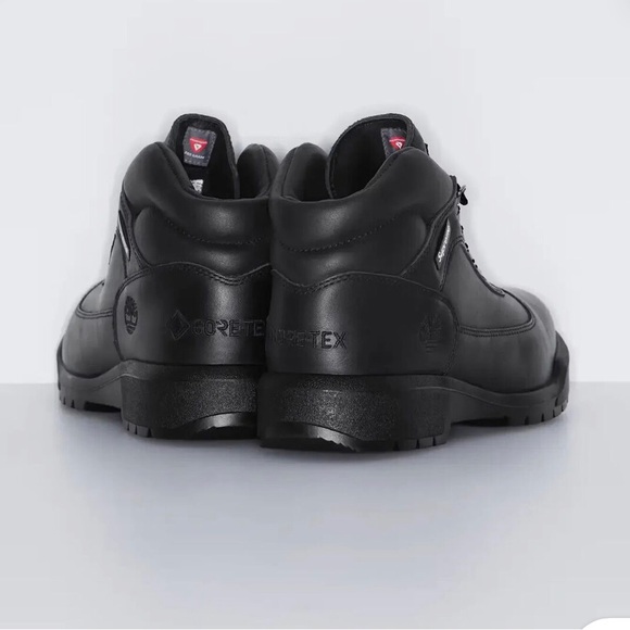 Supreme X Timberland Black Leather Field Boot (9) - Picture 3 of 11